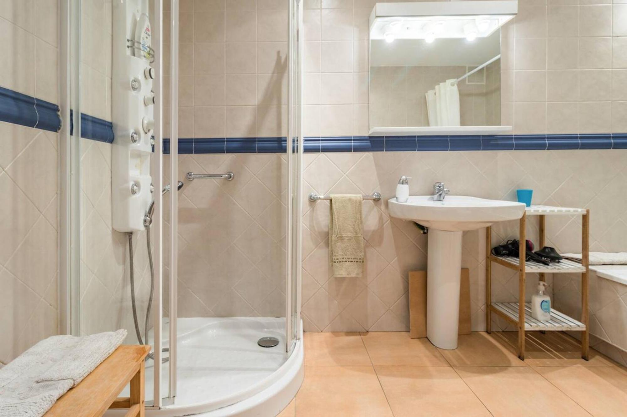 Spacious House With Sea View In Liencres + Jacuzzi Bagian luar foto
