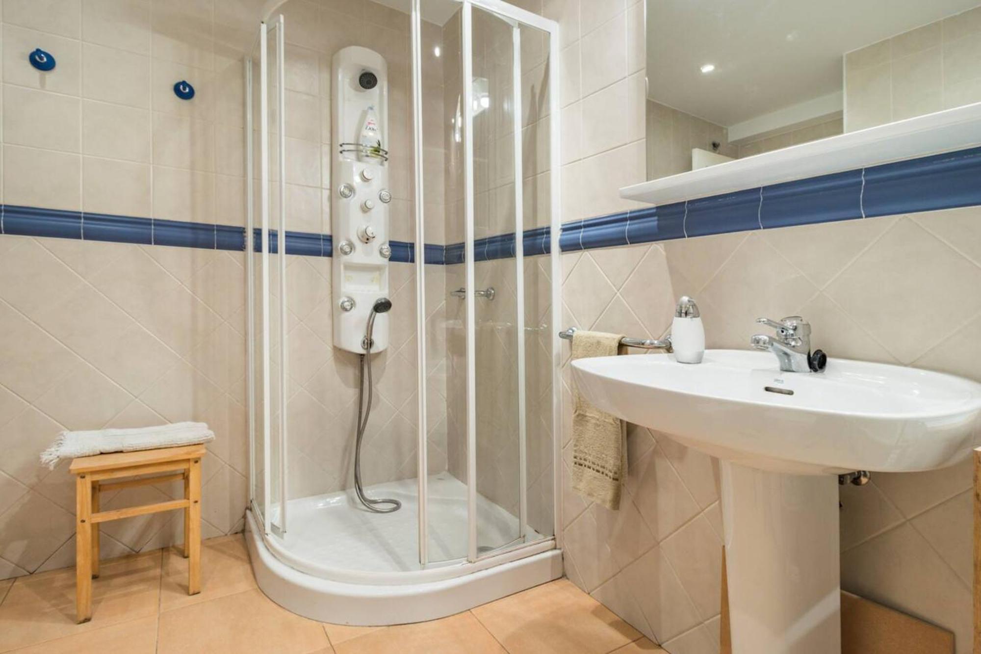 Spacious House With Sea View In Liencres + Jacuzzi Bagian luar foto